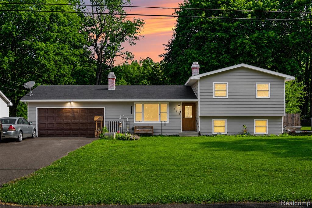413 Alvena Avenue