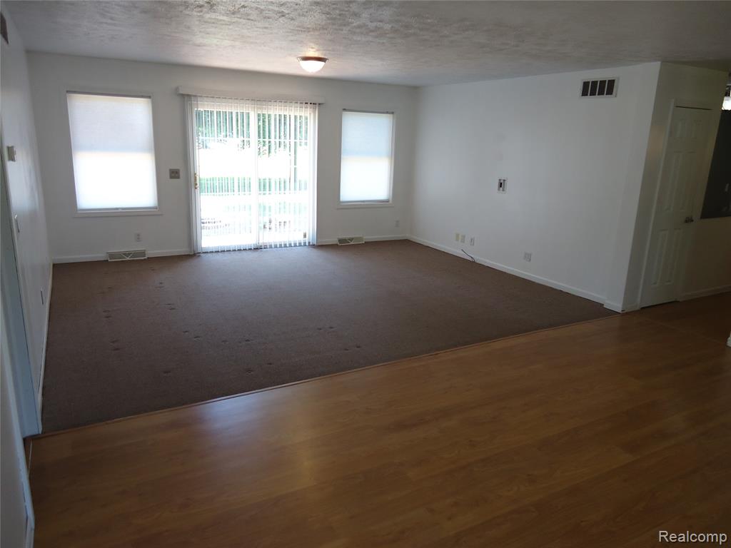 2933 Ashley Drive Property Photo 34