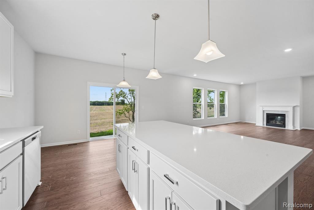 27137 Silo Drive Property Photo 8