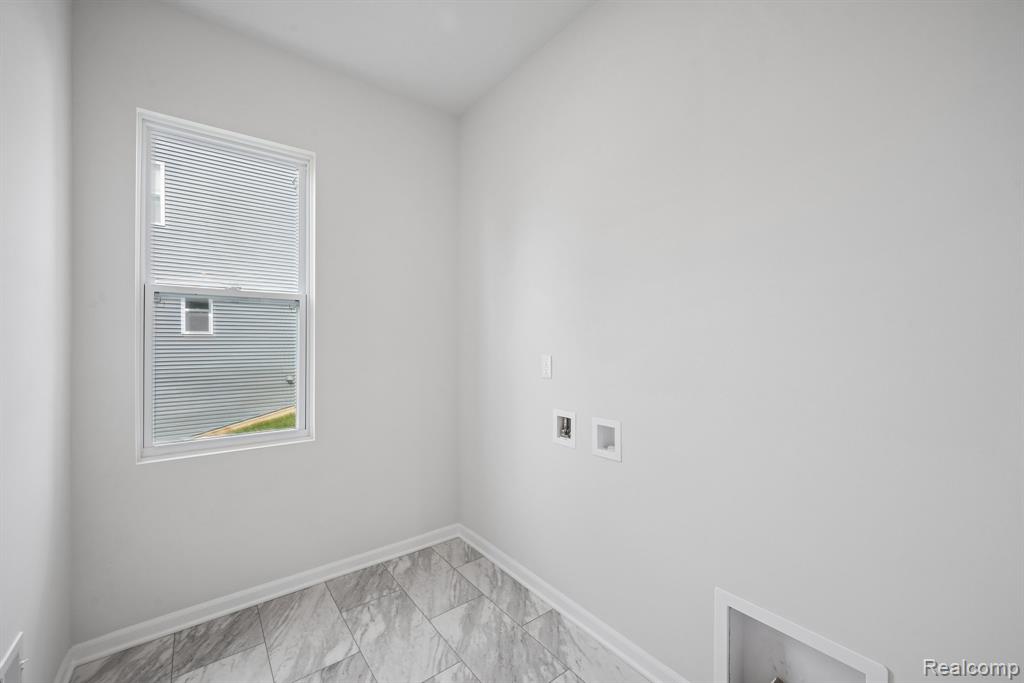 27137 Silo Drive Property Photo 16