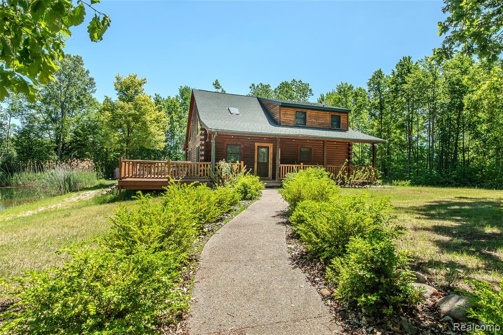 5432 N 7 Mile Road Property Photo 20