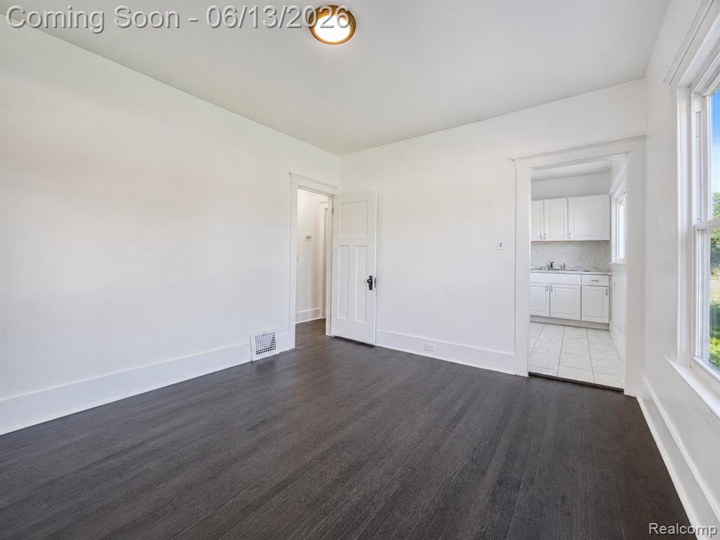 1735 Clairmount Street Property Photo 11