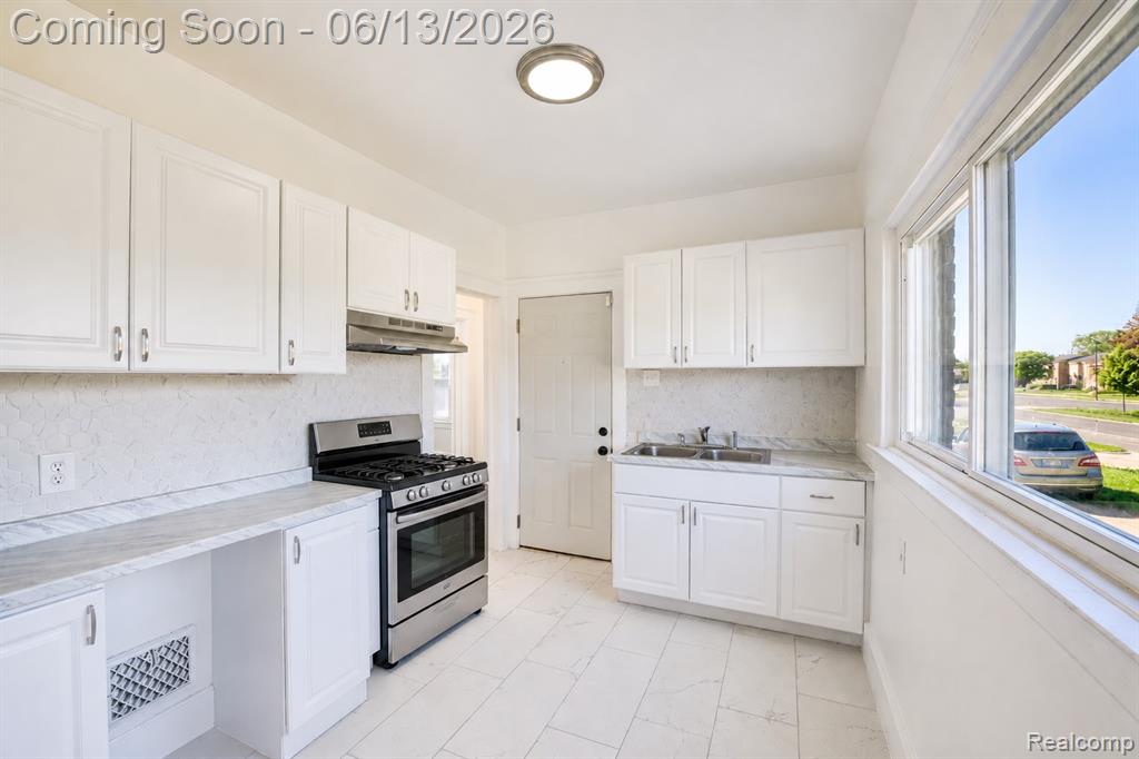 1735 Clairmount Street Property Photo 12