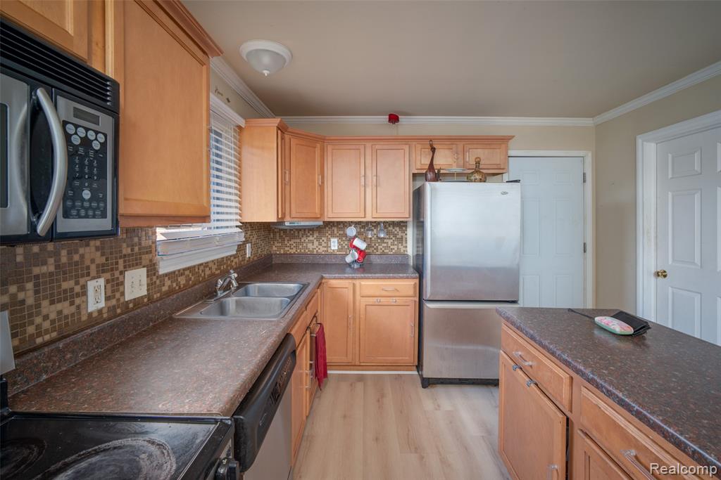 28136 Fortson Lane Property Photo 7