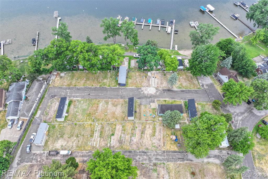 2 Serenity Shore Property Photo 12