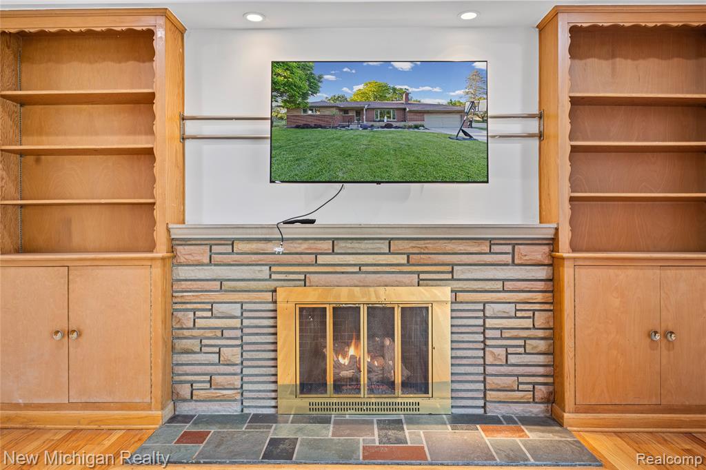 8359 Chicago Road Property Photo 10