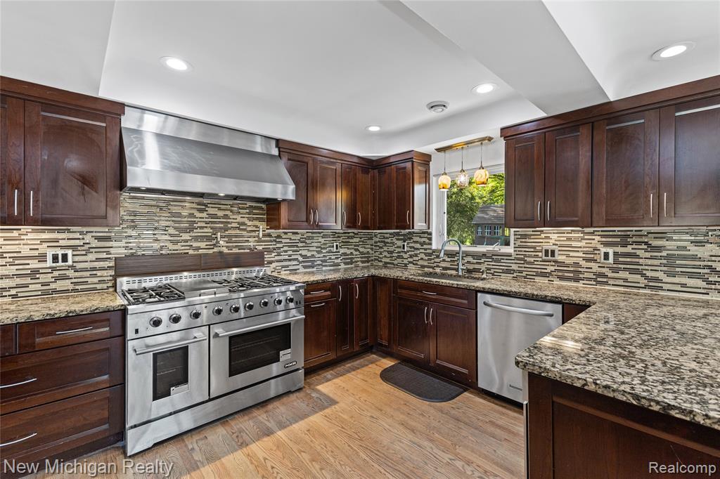 8359 Chicago Road Property Photo 16