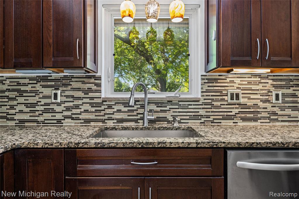 8359 Chicago Road Property Photo 20