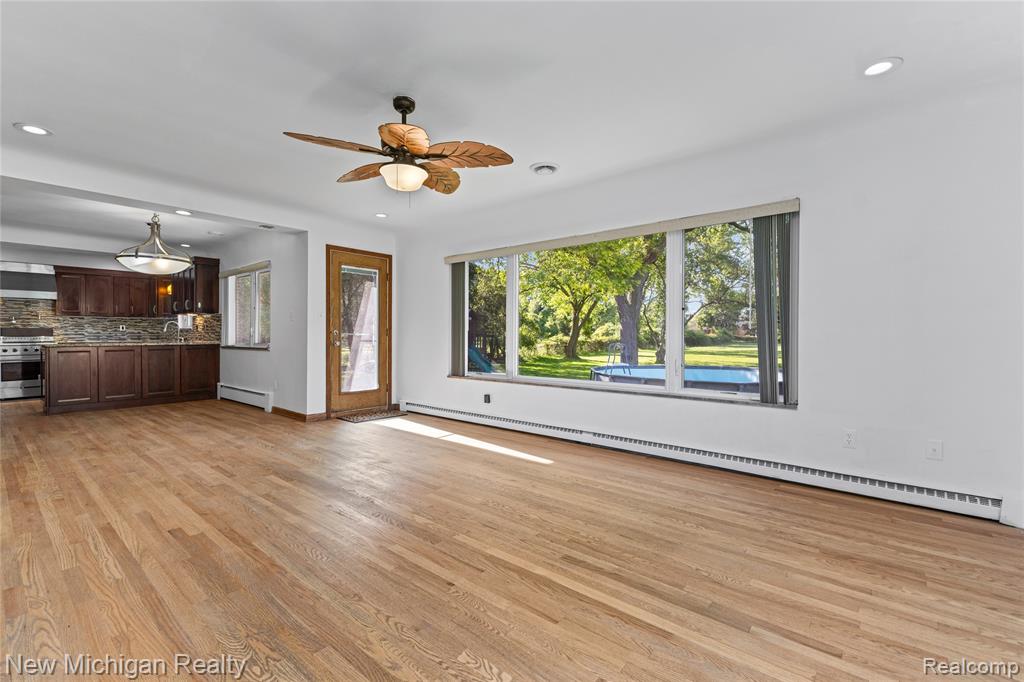 8359 Chicago Road Property Photo 26