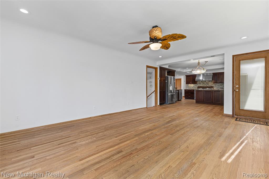 8359 Chicago Road Property Photo 27