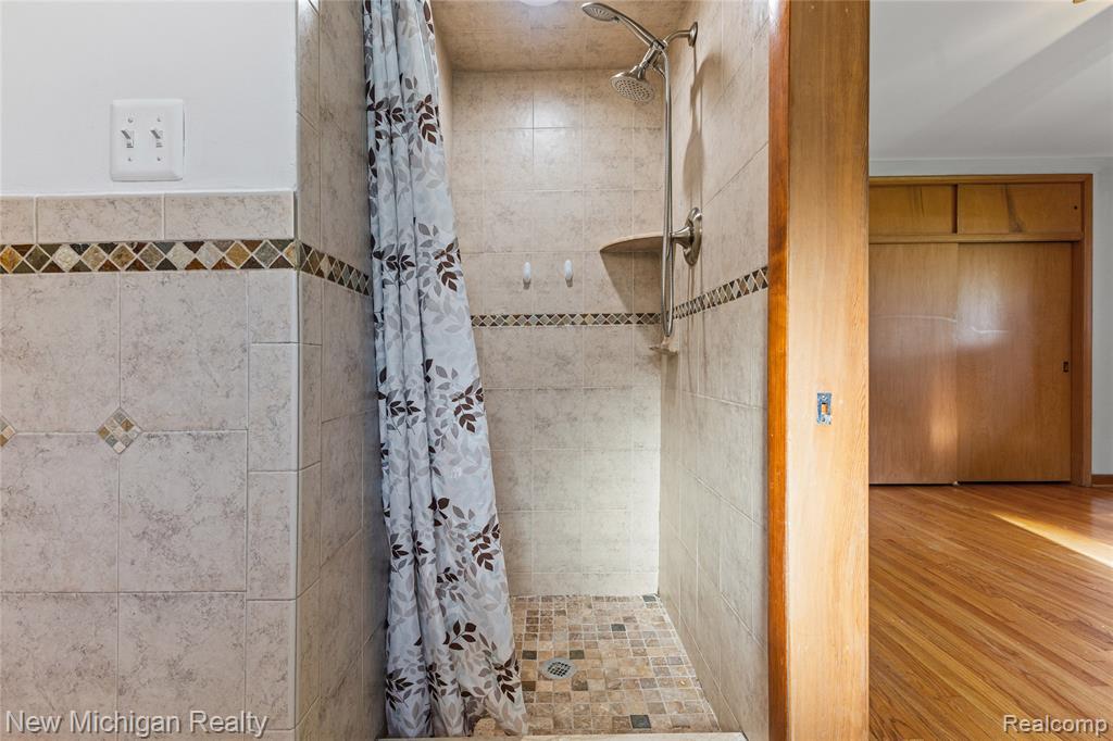 8359 Chicago Road Property Photo 37
