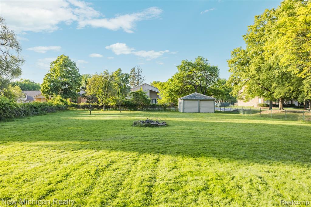 8359 Chicago Road Property Photo 52