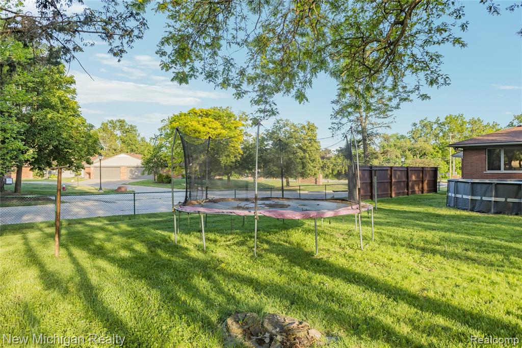 8359 Chicago Road Property Photo 59