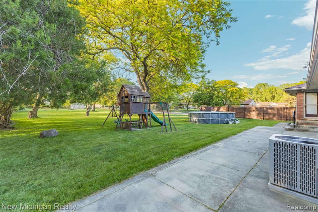 8359 Chicago Road Property Photo 65