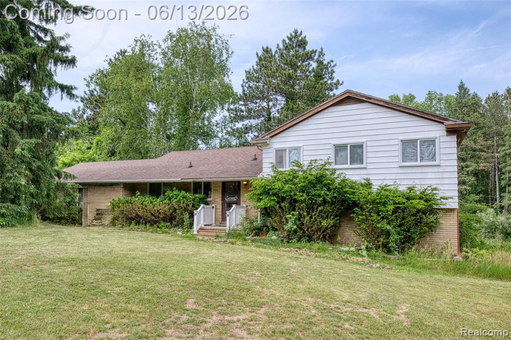 3020 Glengary Road Property Photo 1