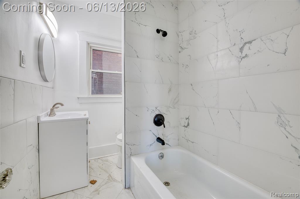 1735 Clairmount Street Property Photo 19
