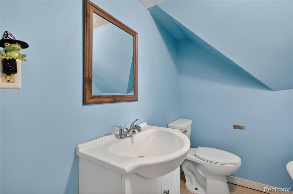 47 Avery Street Property Photo 23