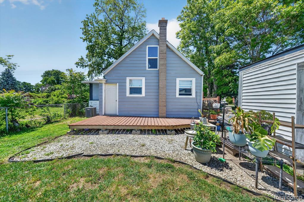 47 Avery Street Property Photo 33
