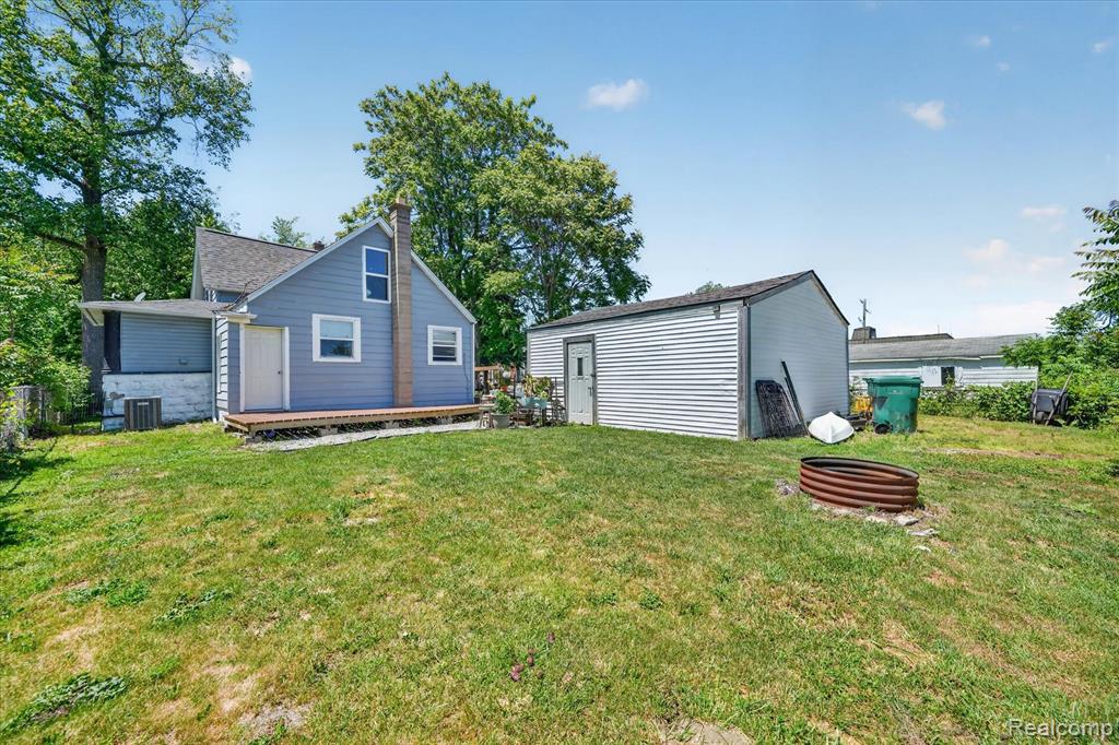 47 Avery Street Property Photo 35