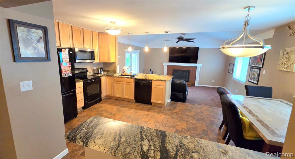 417 Shana Drive Property Photo 4