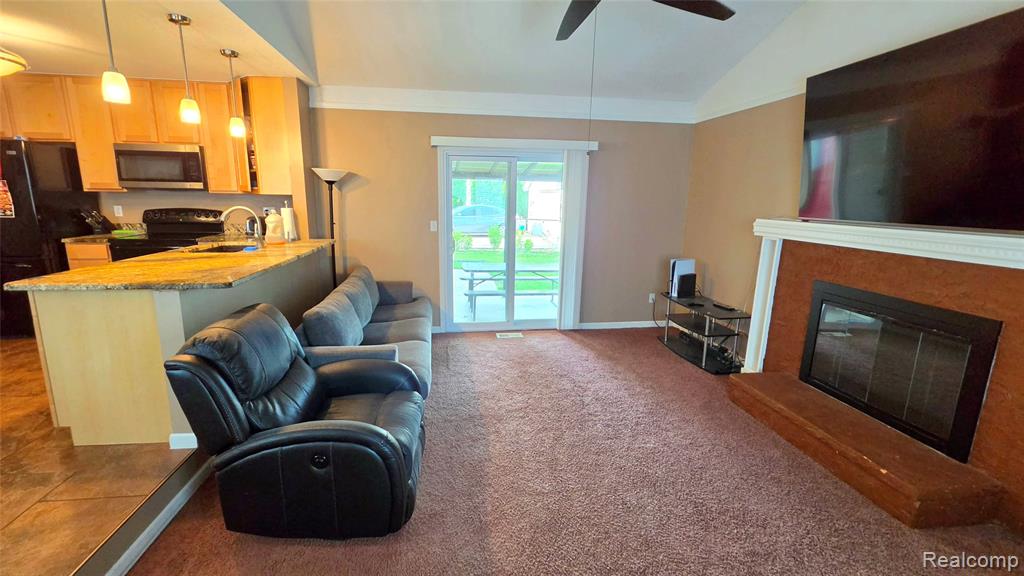417 Shana Drive Property Photo 11