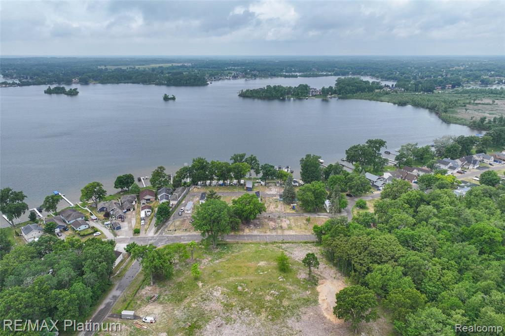 17 Sunset Lane Property Photo 8