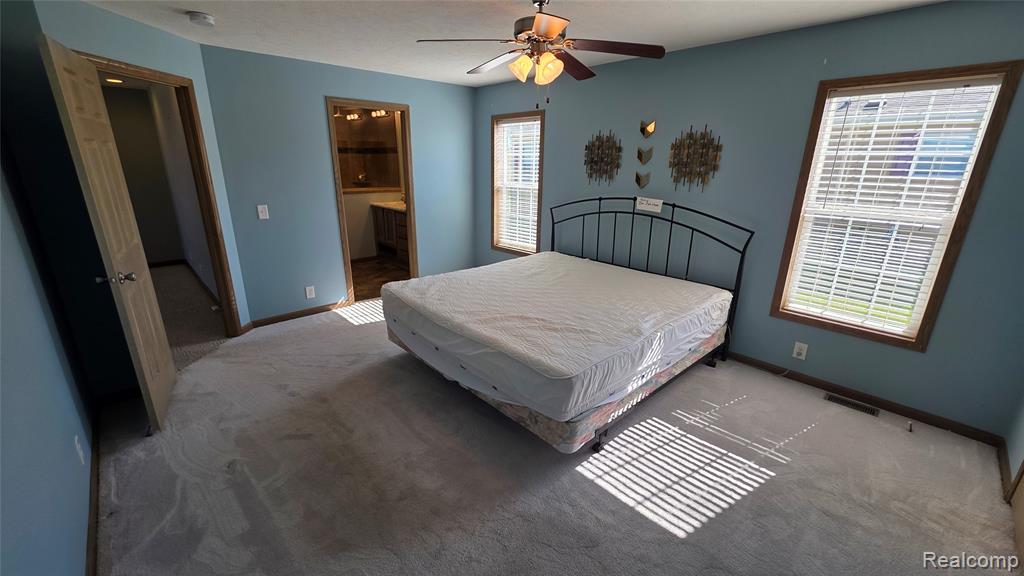 9758 Home Court Property Photo 8