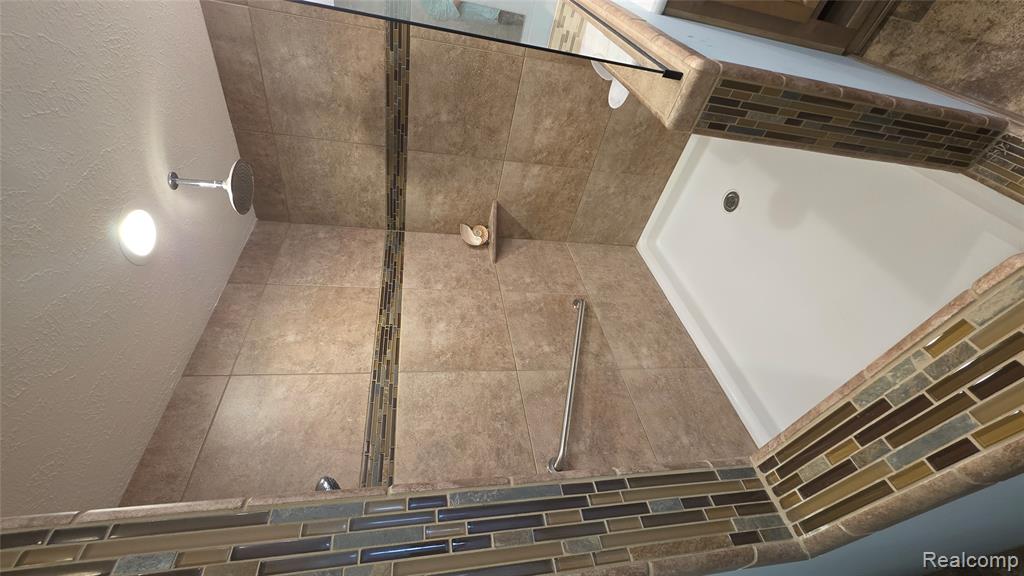 9758 Home Court Property Photo 10