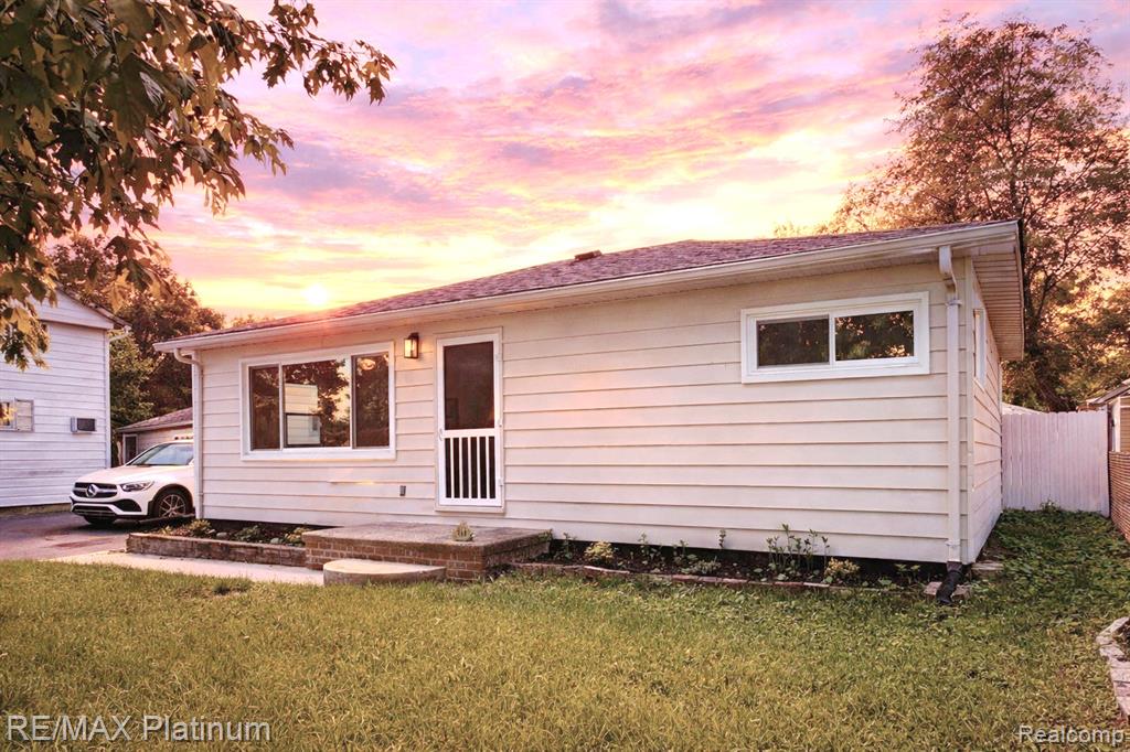 208 Devonshire St Property Photo 1