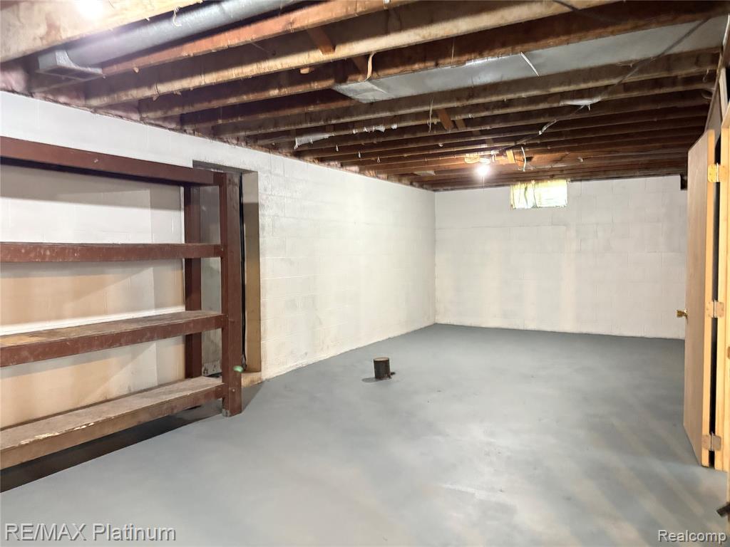 208 Devonshire St Property Photo 16