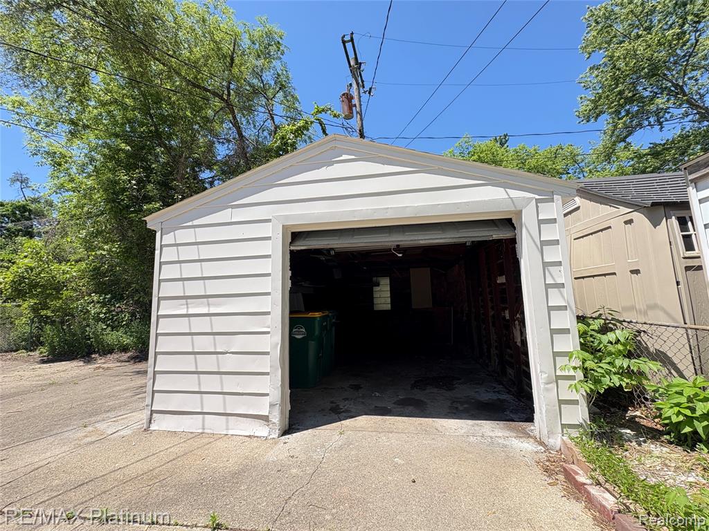 208 Devonshire St Property Photo 20