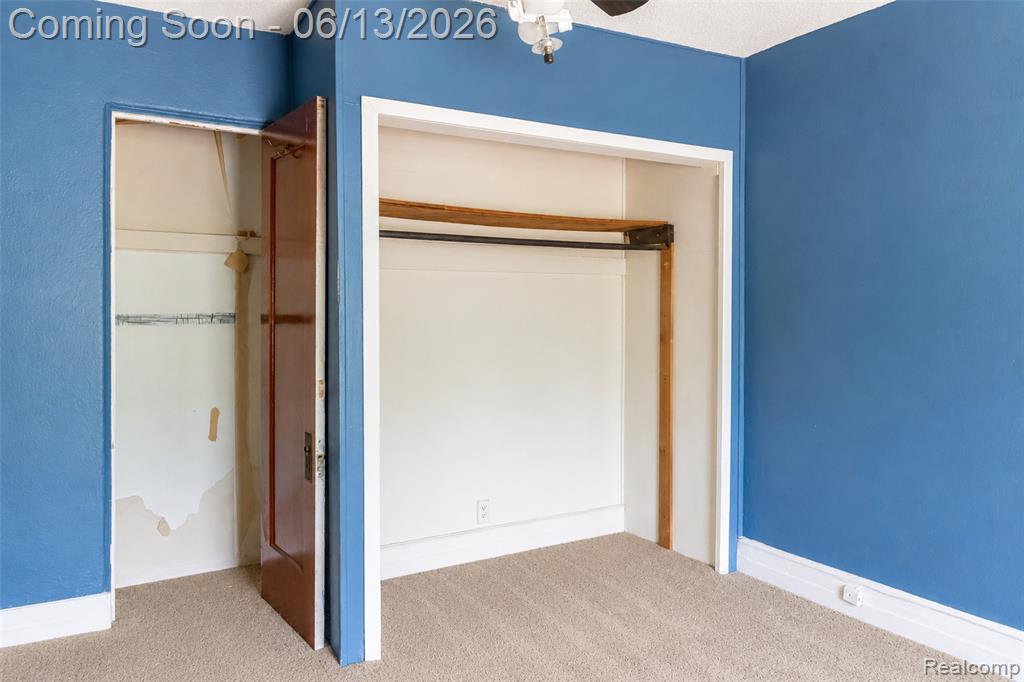 24362 Outer Drive Property Photo 28