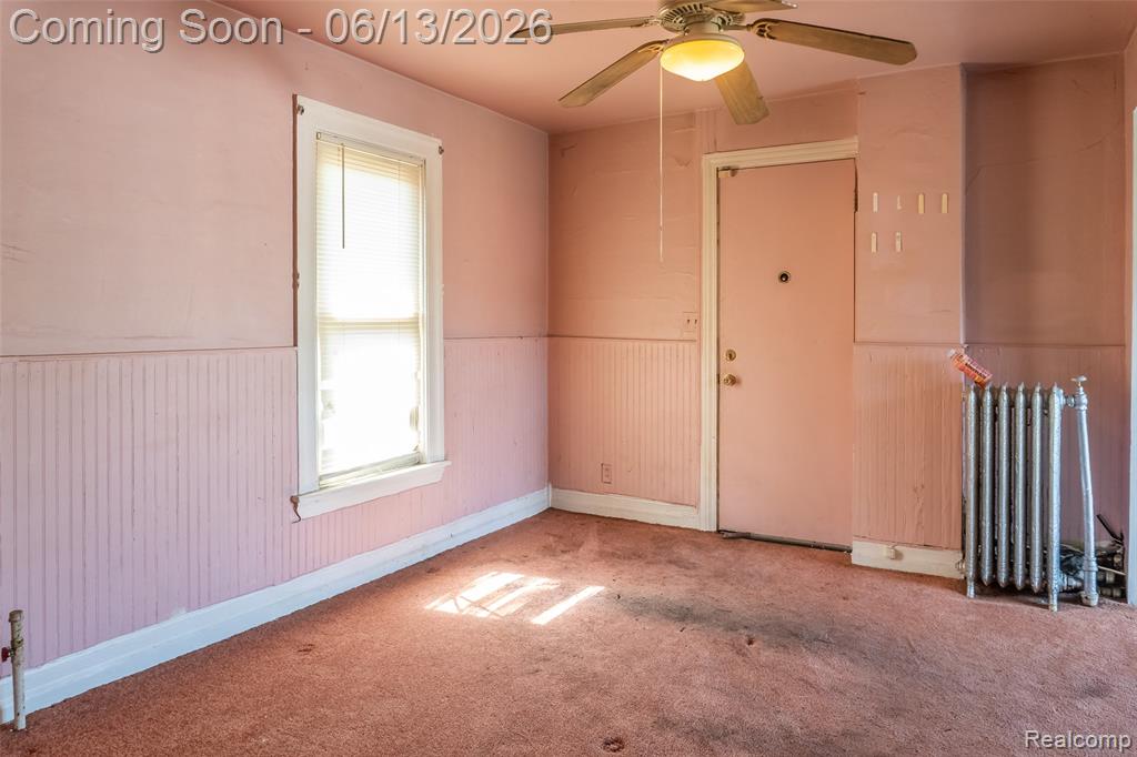 24362 Outer Drive Property Photo 31