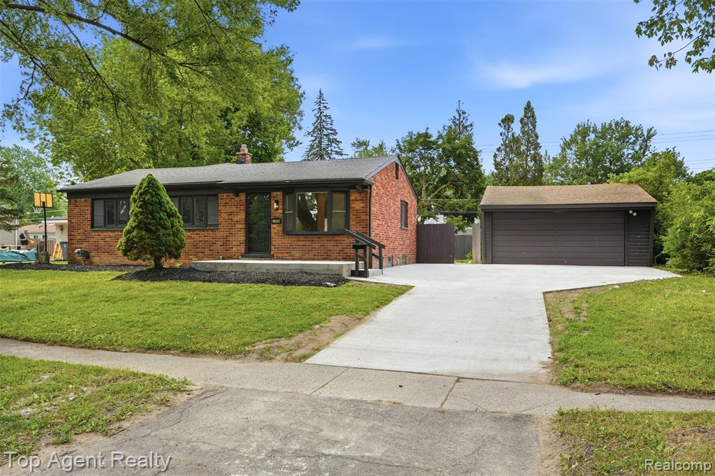 23040 Shiell Street Property Photo 1