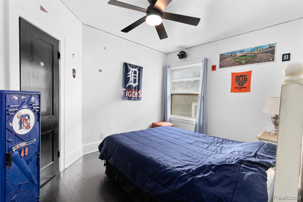 1528a Virginia Park Street Property Photo 8
