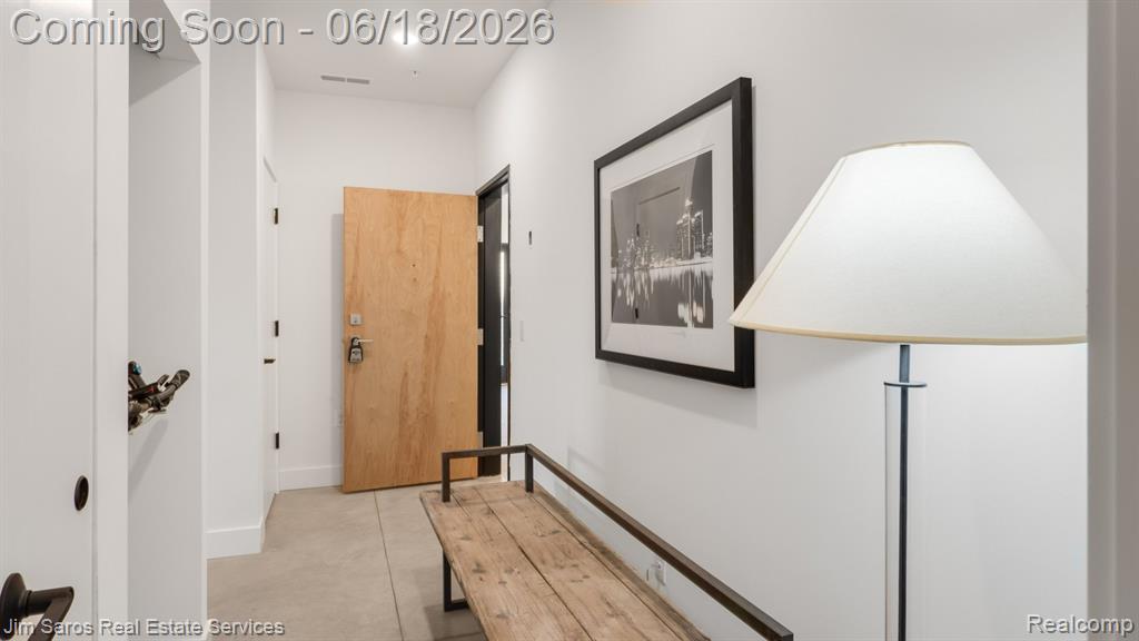 1201 Woodward Heights #16 Property Photo 4