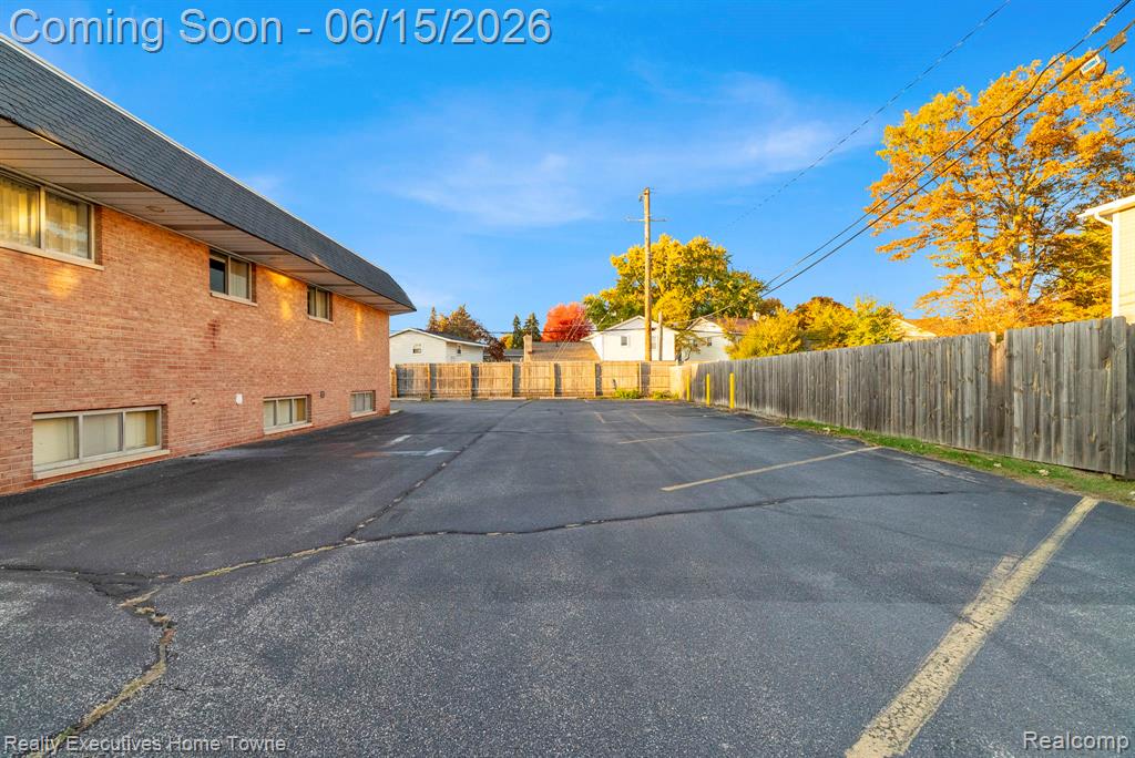 2928 Pine Grove Avenue Property Photo 15