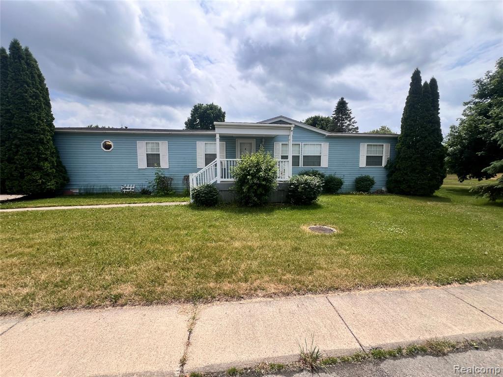 415 Weeping Willow Property Photo 1