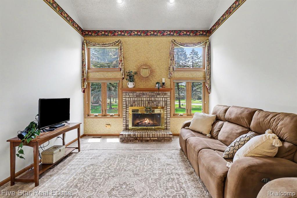 10100 Abrams Fork Property Photo 5