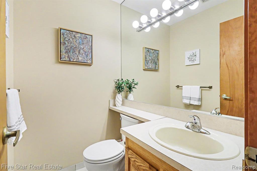 10100 Abrams Fork Property Photo 17