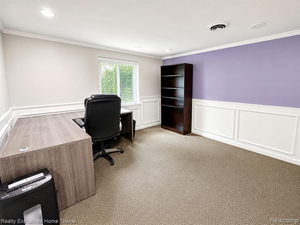 1097 S Lapeer Road Property Photo 6