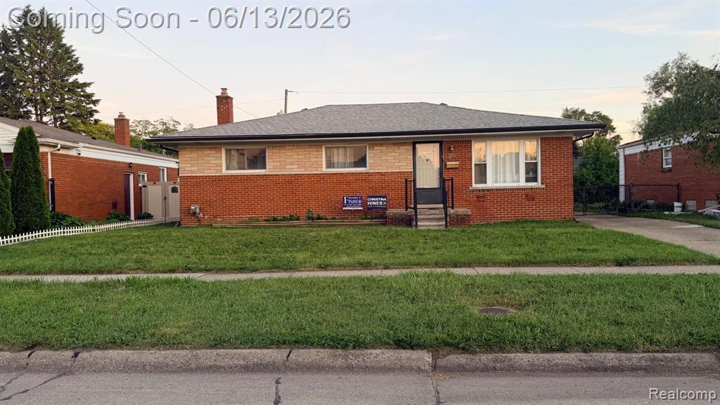 3254 Potomac Avenue Property Photo 1
