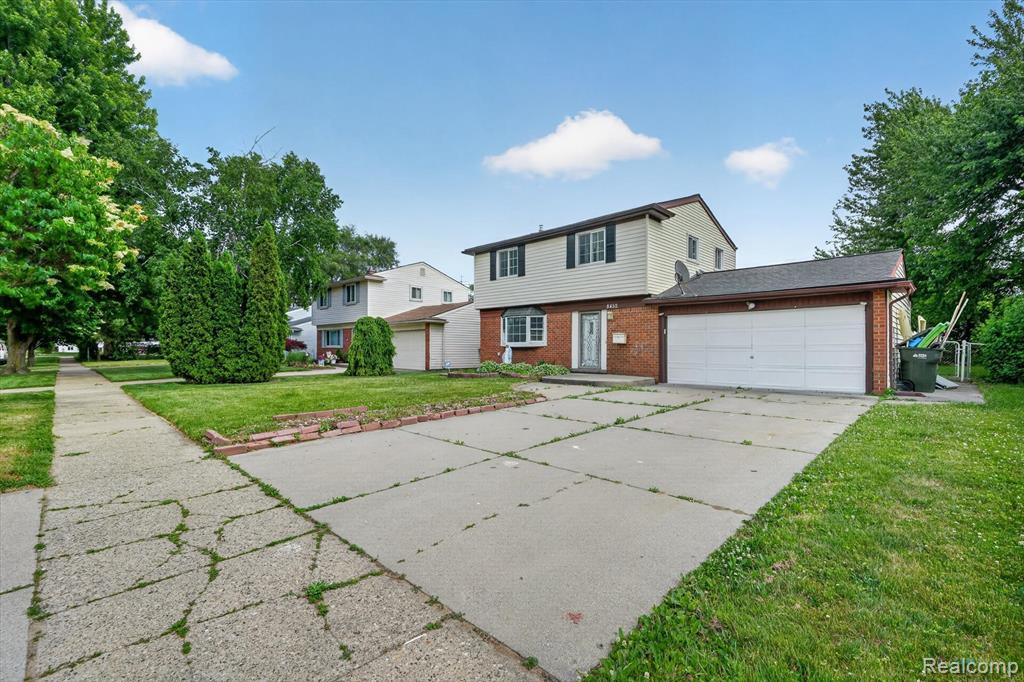 8452 Doncaster Dr Property Photo 6