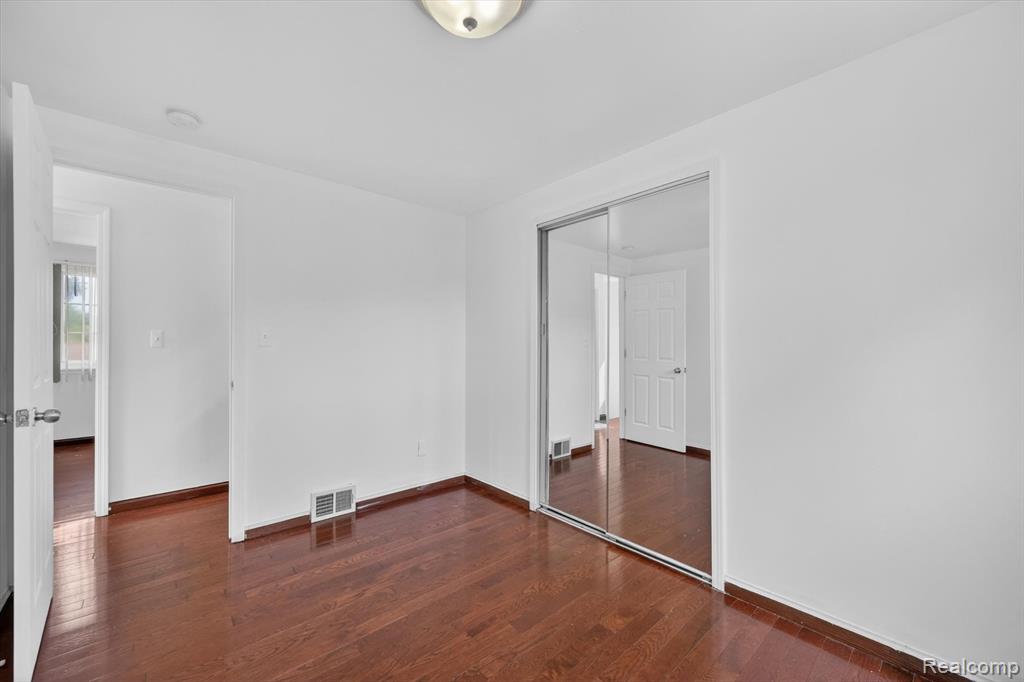 8452 Doncaster Dr Property Photo 26