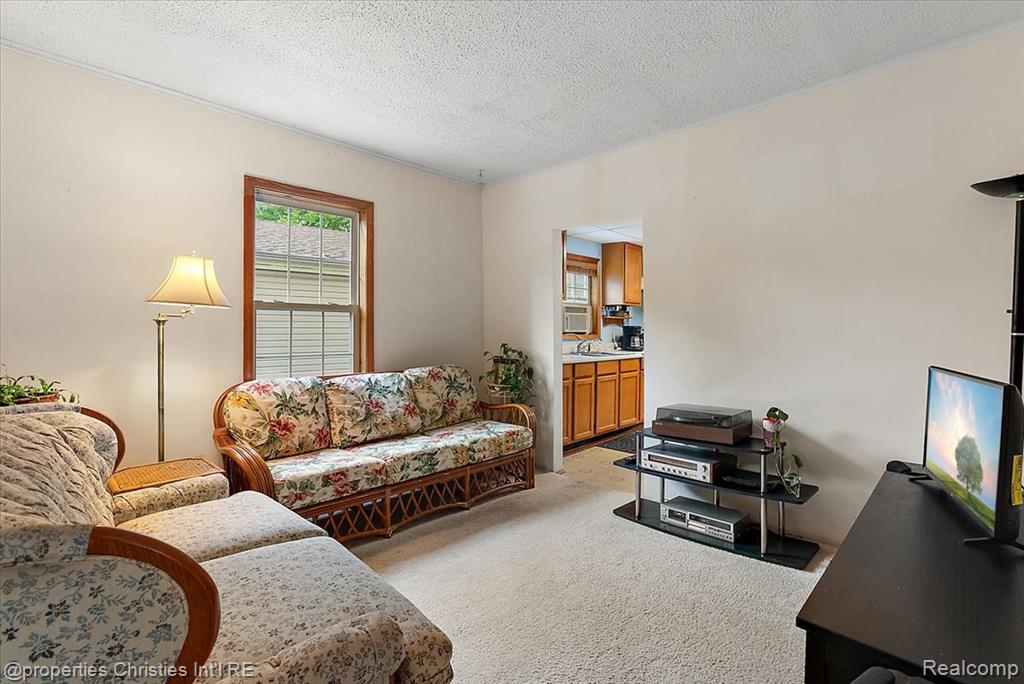 27428 Townley Street Property Photo 16