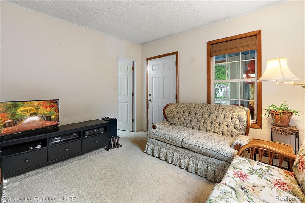 27428 Townley Street Property Photo 17
