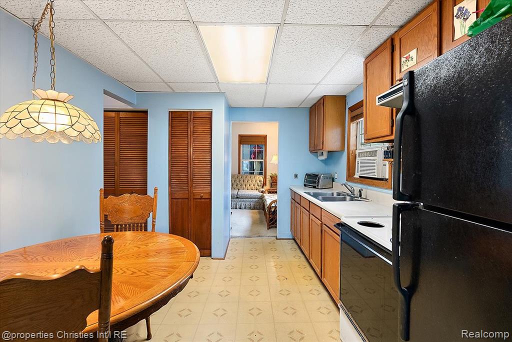 27428 Townley Street Property Photo 21