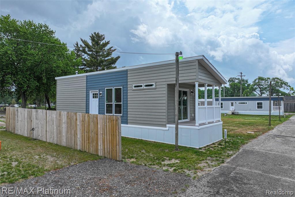 24 Sunset Lane Property Photo 2
