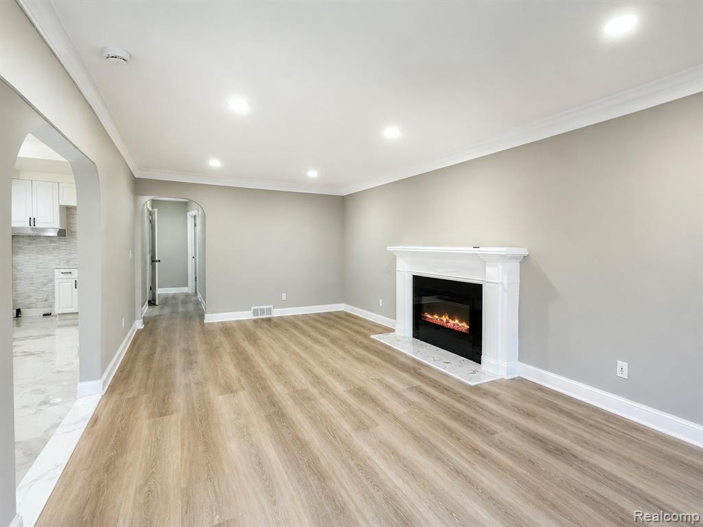 18421 Kentucky Street Property Photo 5