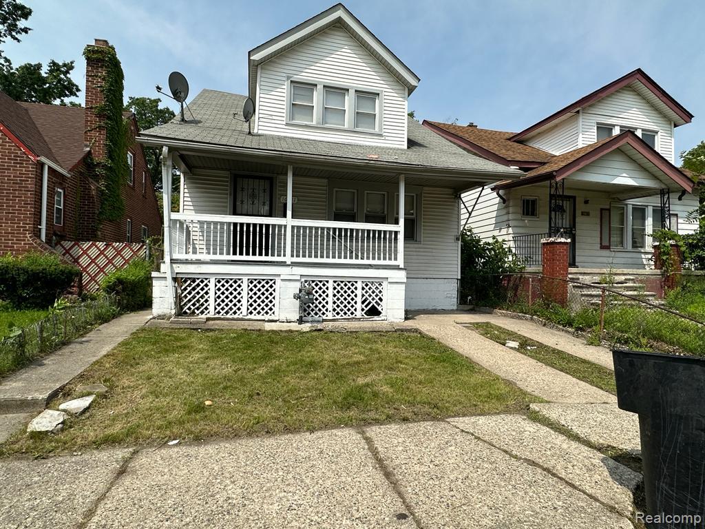 16611 Lilac Street Property Photo 1